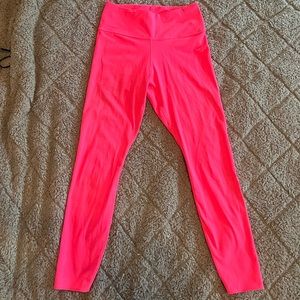 Nike One Luxe Women's Mid-Rise 7/8 Leggings	
Size S (4–6) Bright Pink